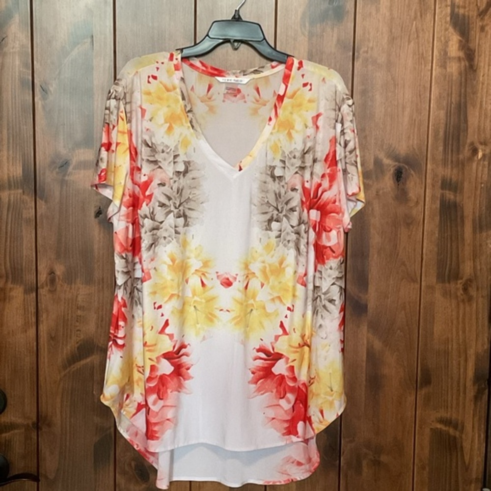 Peter Nygard White Floral V-Neck Blouse with Yellow and Red Accents